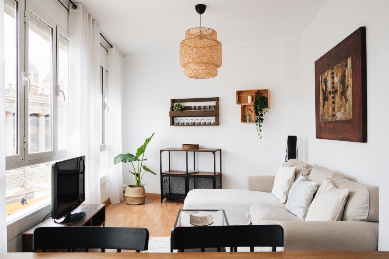 Sunny And Modern Apartment Ideal For Groups Barcelona Exterior photo